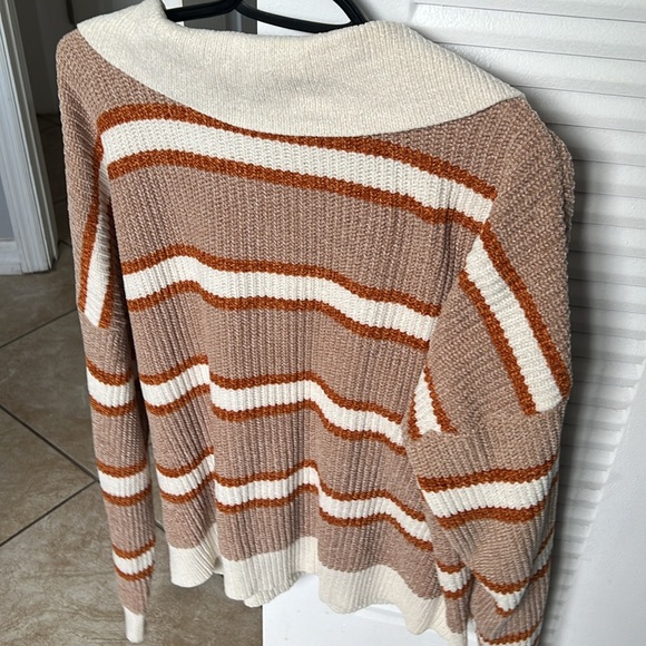 Women’s striped sweater - Picture 4 of 4